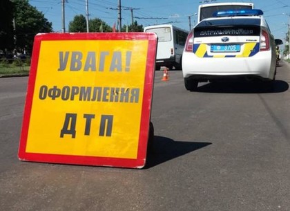 Полиция выясняет обстоятельства аварии в Шевченковском районе Харькова