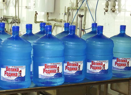 На молочной фабрике-кухне презентовали воду для всей семьи (ФОТО)