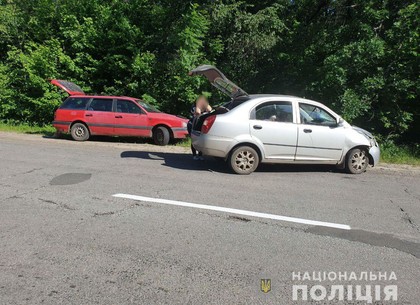Под Харьковом мужчина бросался под колеса автомобилей, пока не погиб