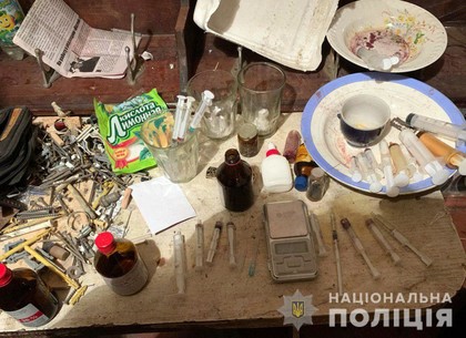 На Харьковщине полицейские пресекли деятельность наркопритона