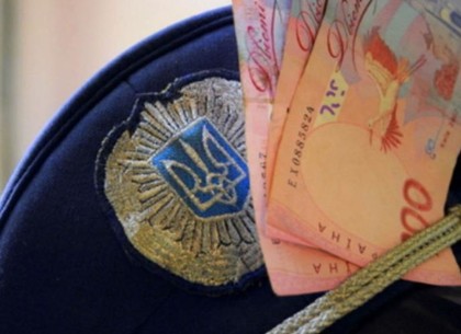 В Харькове объявили обвинительный акт полицейским, которые облагали «данью» подчиненных