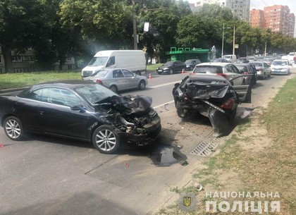 ДТП: столкновение пяти автомобилей на Салтовке (ФОТО)