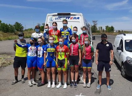 Харьковские велосипедисты остановились в шаге от лидерства в чемпионате Украины