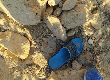 Пропавшего без вести подростка нашли мертвым в песчаном карьере (ФОТО)