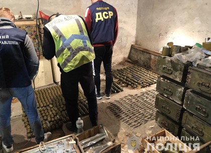 Копы обнаружили масштабный схрон боеприпасов (ФОТО, ВИДЕО)