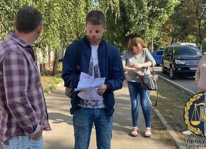 Харьковские правоохранители разоблачили двух злоумышленников в сутенерстве (ФОТО)