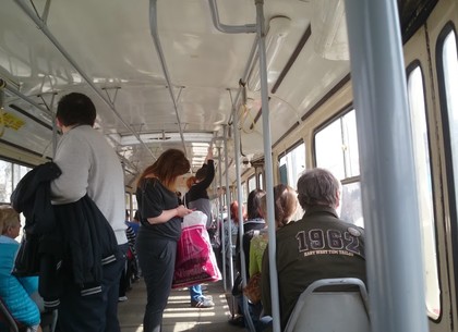 В среду с утра не стоит ждать 27 трамвай на Гольдберговской (Горсовет)