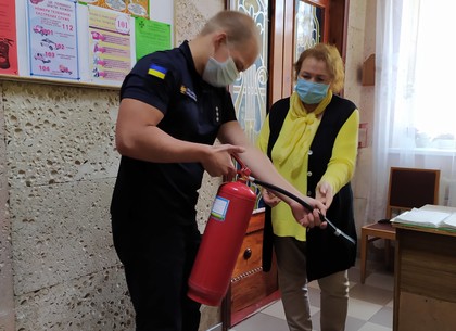 Предотвратить возможную трагедию: под Харьковом проверяют безопасность избирательных участков (ГСЧС)
