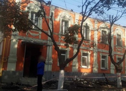 Пострадавший от пожара дом на улице Конторской приводят в порядок (Горсовет)