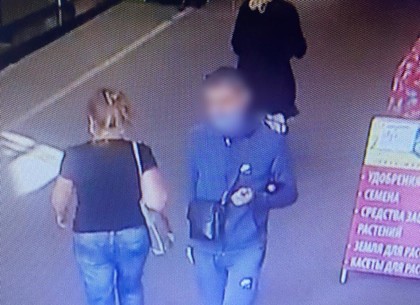 ФОТО: Грабитель, угрожая ножом, нападал на женщин в подъездах (ГУ НП)