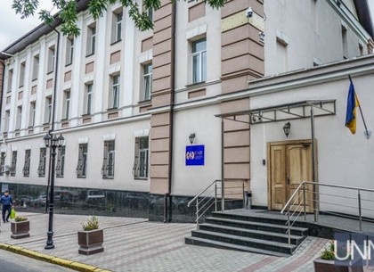 Одна из руководителей Харьковского окружного суда отстранена от правосудия за взятку (УНН)