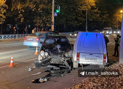 ФОТО: в тройном ДТП на Салтовке пострадали водители (Патрульная полиция)