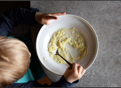 Дети отравились молочным супом: в детсаду идет проверка (ГУНП)