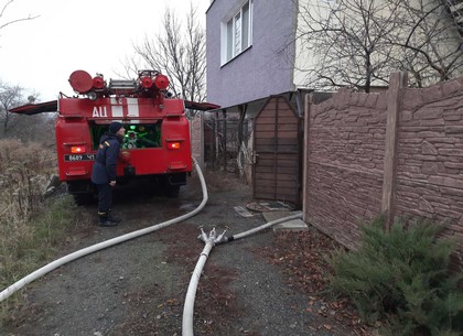 Пожар в дачном кооперативе: спасатели тушили крышу (ГСЧС)