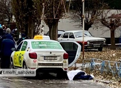 Внезапная смерть: женщина умерла в такси - Обновлено