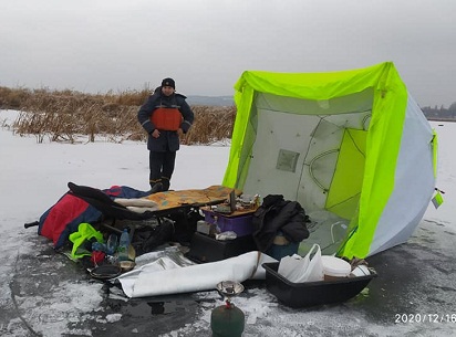 ФОТО: Угорел в зимней палатке. На Печенежском водохранилище погиб рыбак - ГСЧС