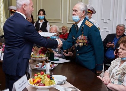 Игорь Терехов поздравил ветеранов с Днем победы