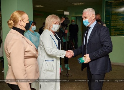 Игорь Терехов посетил Городскую поликлинику №8 на Алексеевке (ФОТО)