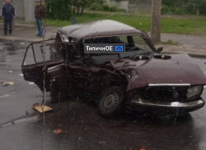 Кровь на асфальте: полиция - о жестком тройном ДТП в Харькове