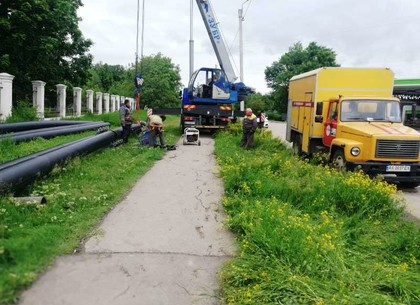 Напротив ХАИ коммунальщики Харькова развернули масштабные ремонтные работы (ФОТО)