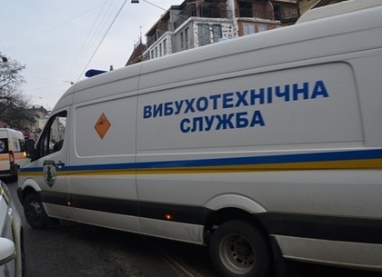 Шквал минирований в Харькове: копы ищут бомбы в 14 медучреждениях