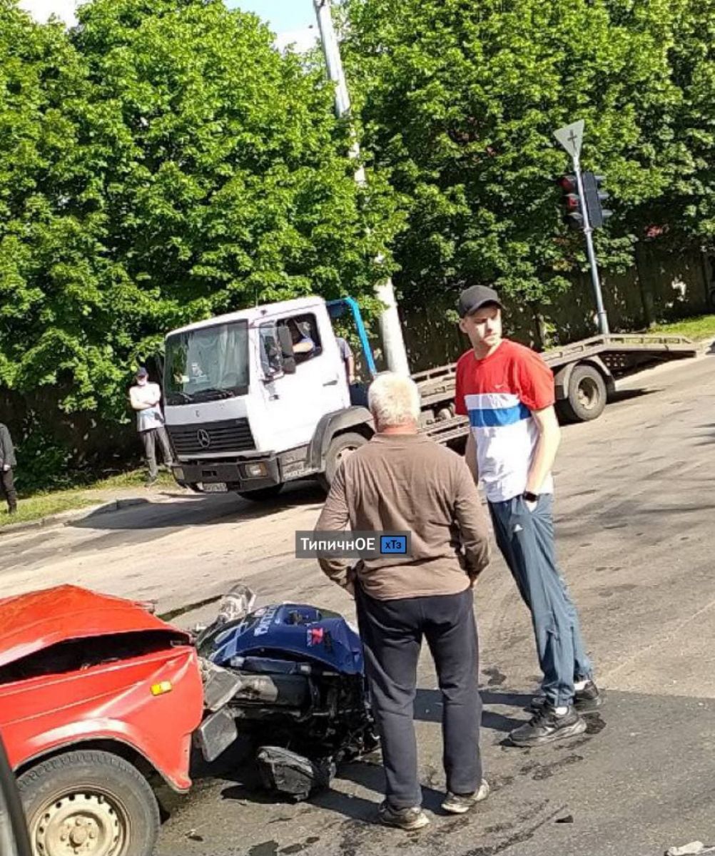 ДТП Харьков: на перекрестке сбили мотоциклиста 