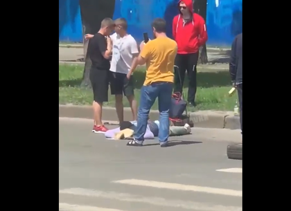В Харькове сбили пешехода (ВИДЕО)