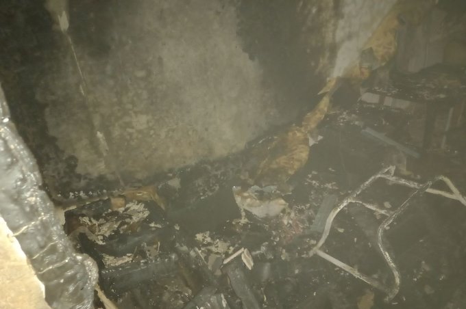 В Харькове горела квартира на первом этаже пятиэтажки