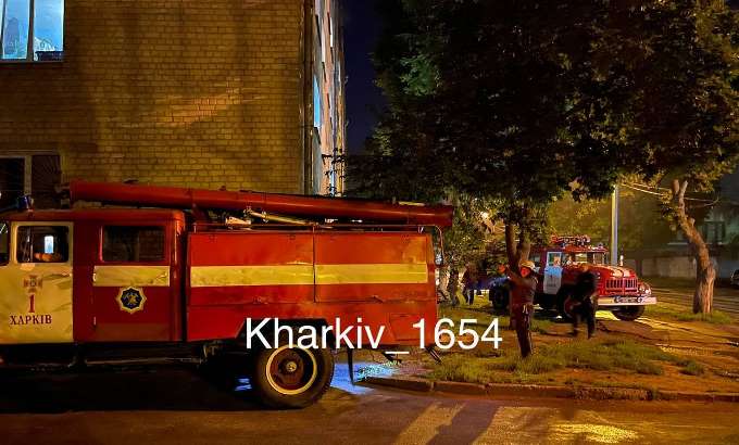В Харькове горела квартира на первом этаже пятиэтажки