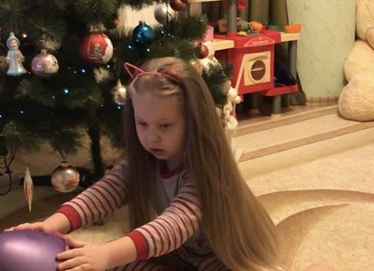 6-летняя Мелания борется с тяжелой болезнью: в Харькове – сбор средств на лечение девочки