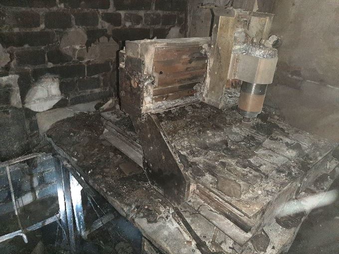В Харькове спасатели потушили пожар в производственном здании
