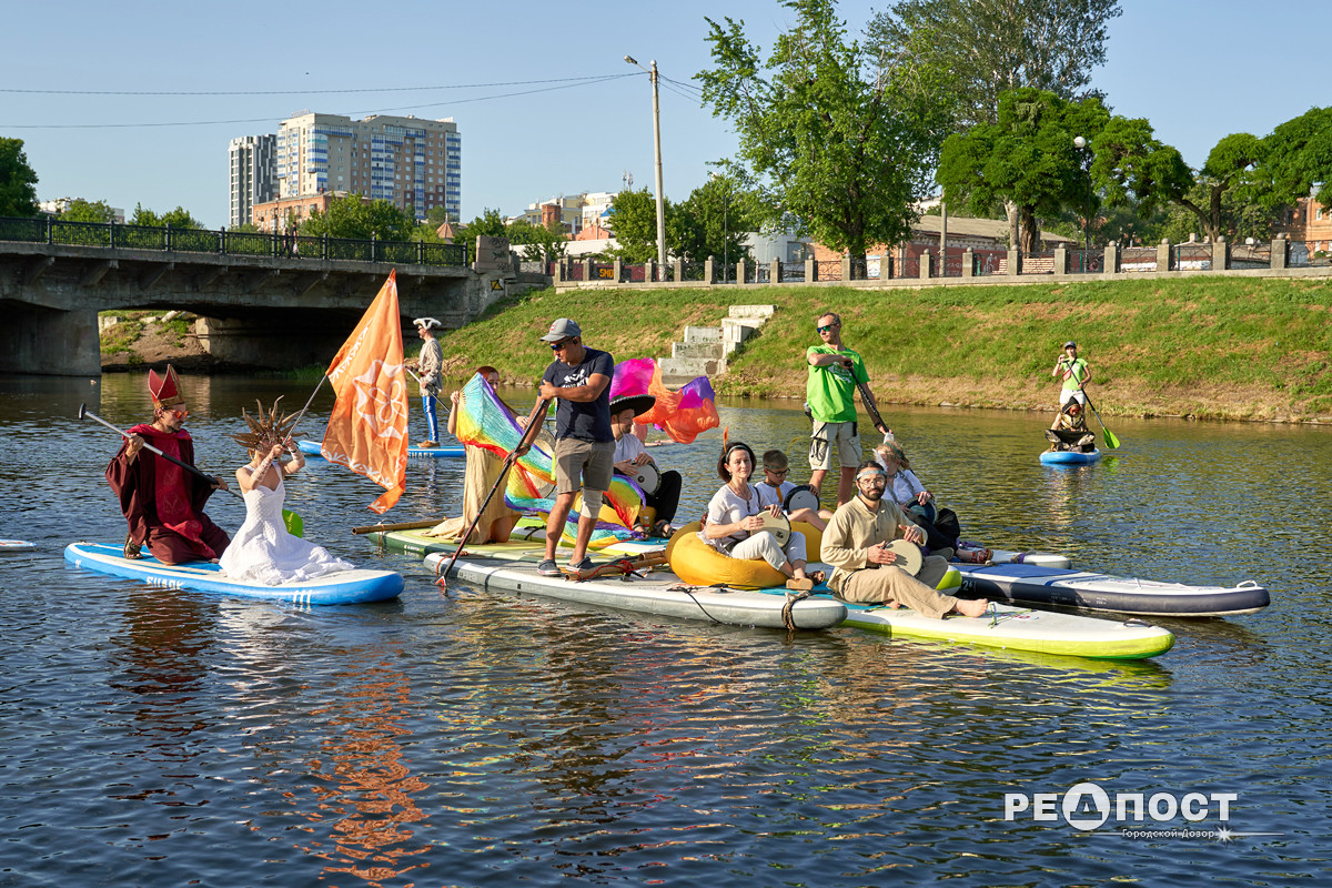 Музыканты организовали в Харькове Музыкальный сплав по реке Лопань