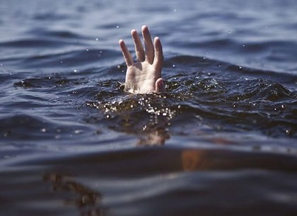 Трагедия на воде: в Харькове утонул парень, спасая младшего друга