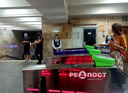 В Харькове проводят рейды по соблюдению масочного режима в общественном транспорте