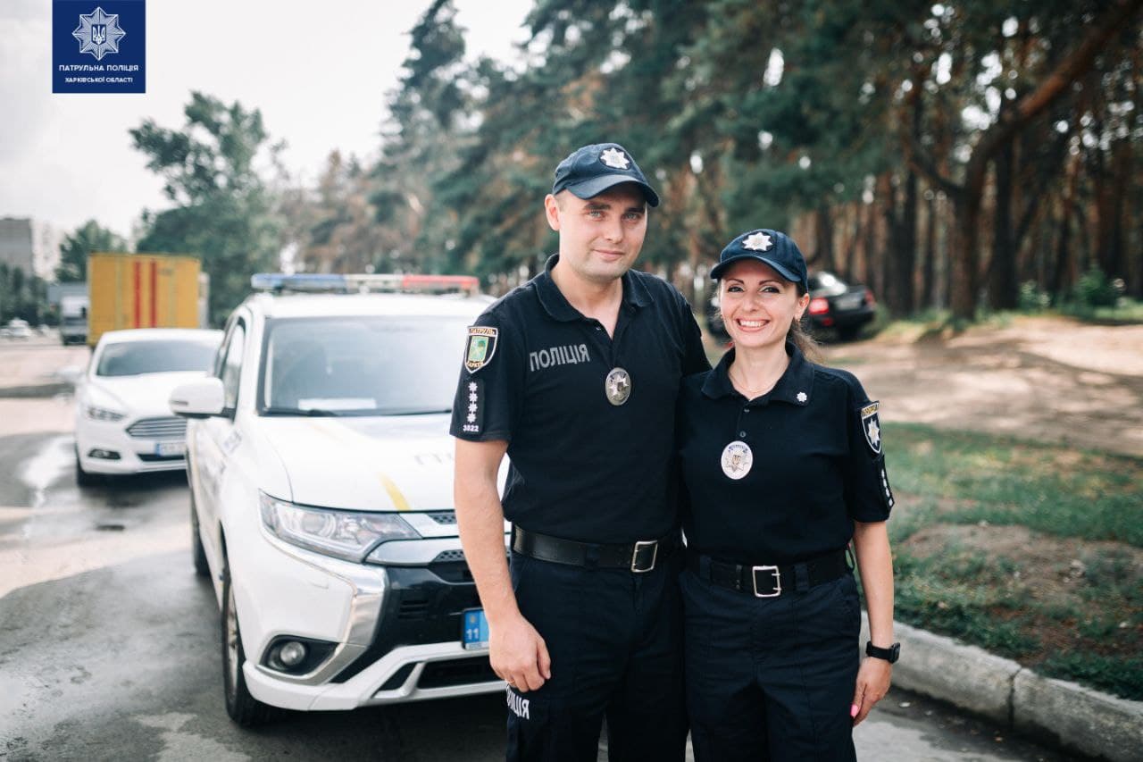 Патрульные полицейские ​​Александр и Дарья Сабуровы