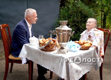В Харькове поздравили с Днем освобождения города ветерана Второй мировой Наталью Кильмаеву