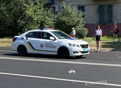 Погибла мгновенно: на улице Роганской в Харькове сбили девушку (видео)