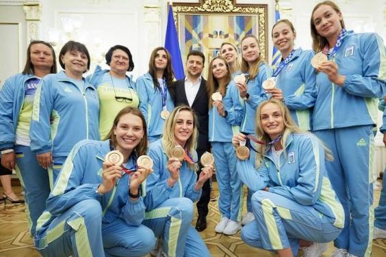 Олимпийцы из Харькова и их тренеры получили государственные награды Украины