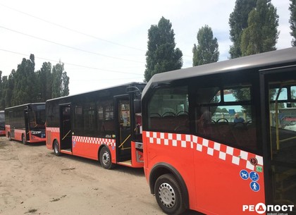 На маршруты Харькова выходят муниципальные автобусы: куда довезут
