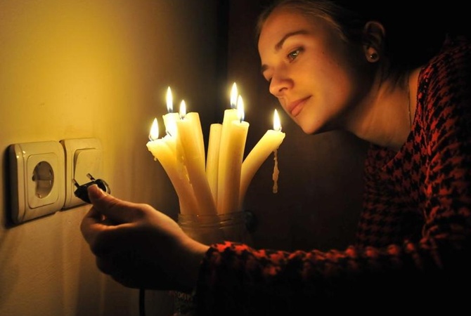 В Харькове 3 сентября отключат электричество в шести районах адреса