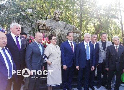 В Харькове установили памятник, которого ещё не было в Украине
