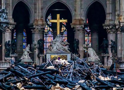 Своды Нотр-Дам не обрушатся: скоро начнется реставрация собора после пожара