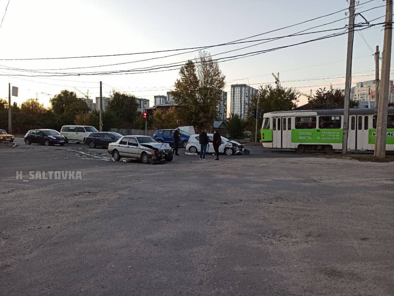 ДТП Харьков: Разбились два авто, не поделив перекресток Гольдберговской и Елизаветинской
