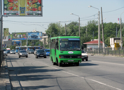 Три автобуса в Харькове изменят свой маршрут до конца октября