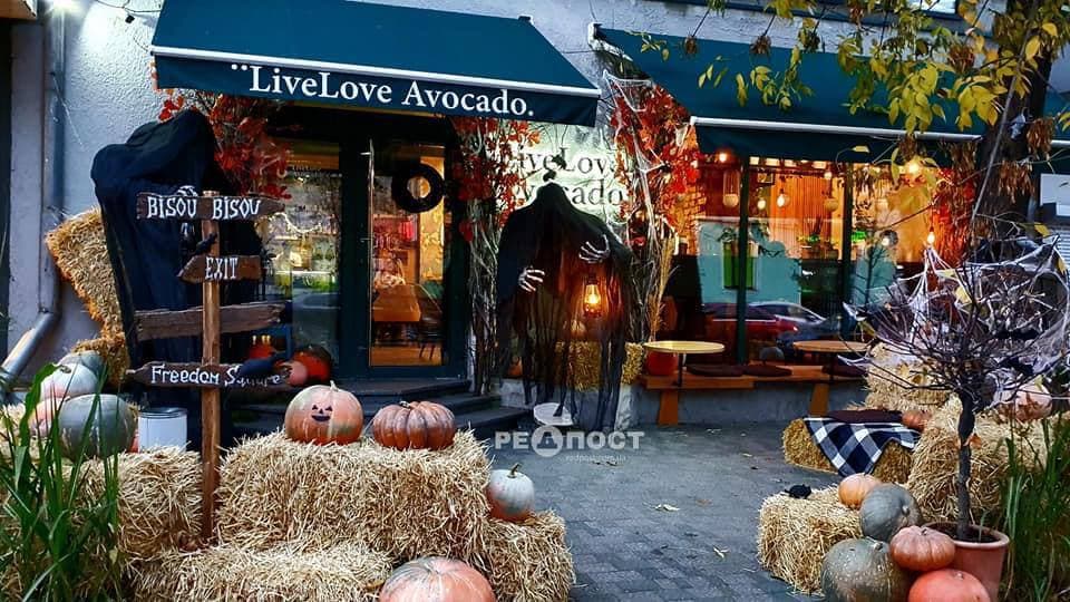Пожар Харьков: Инсталляцию к Halloween на Сумской сожгли 9 октября