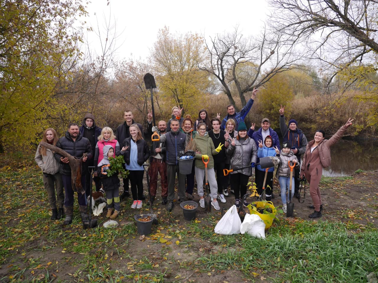 Харьковские экоактивисты высадили фруктовый лес
