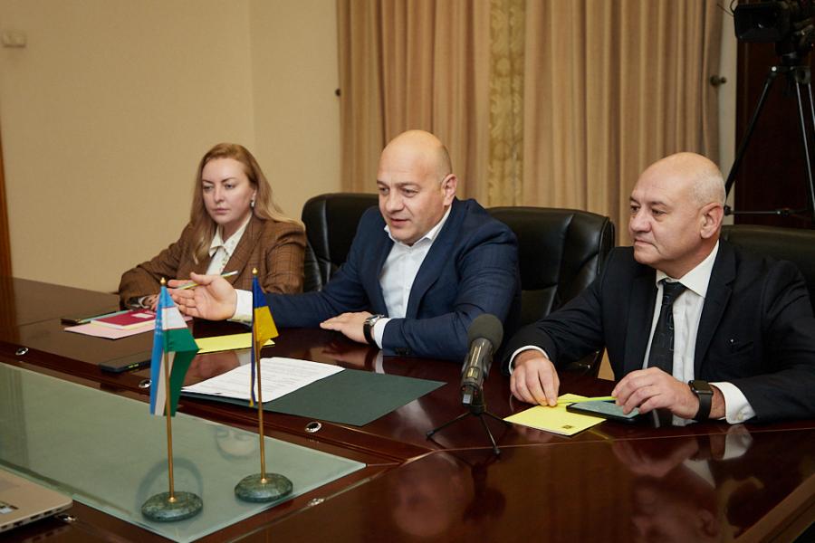 Губернатор Харьковщины Александр Скакун встретился с Послом республики Узбекистан