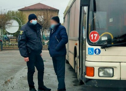 Карантинные меры: в Харькове сотни полицейских шерстят транспорт, рынки и супермаркеты