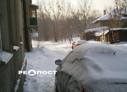 Зимы в Харькове: от снежного плена до игр в сарафанах на траве (фото)