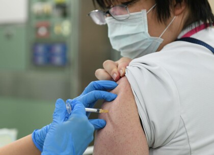 Коронавирус: японцы создают пожизненную вакцину от ковида